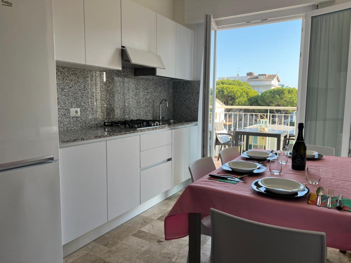 Residence Alba D'Oro Solo Famiglie Lido di Jesolo Esterno foto