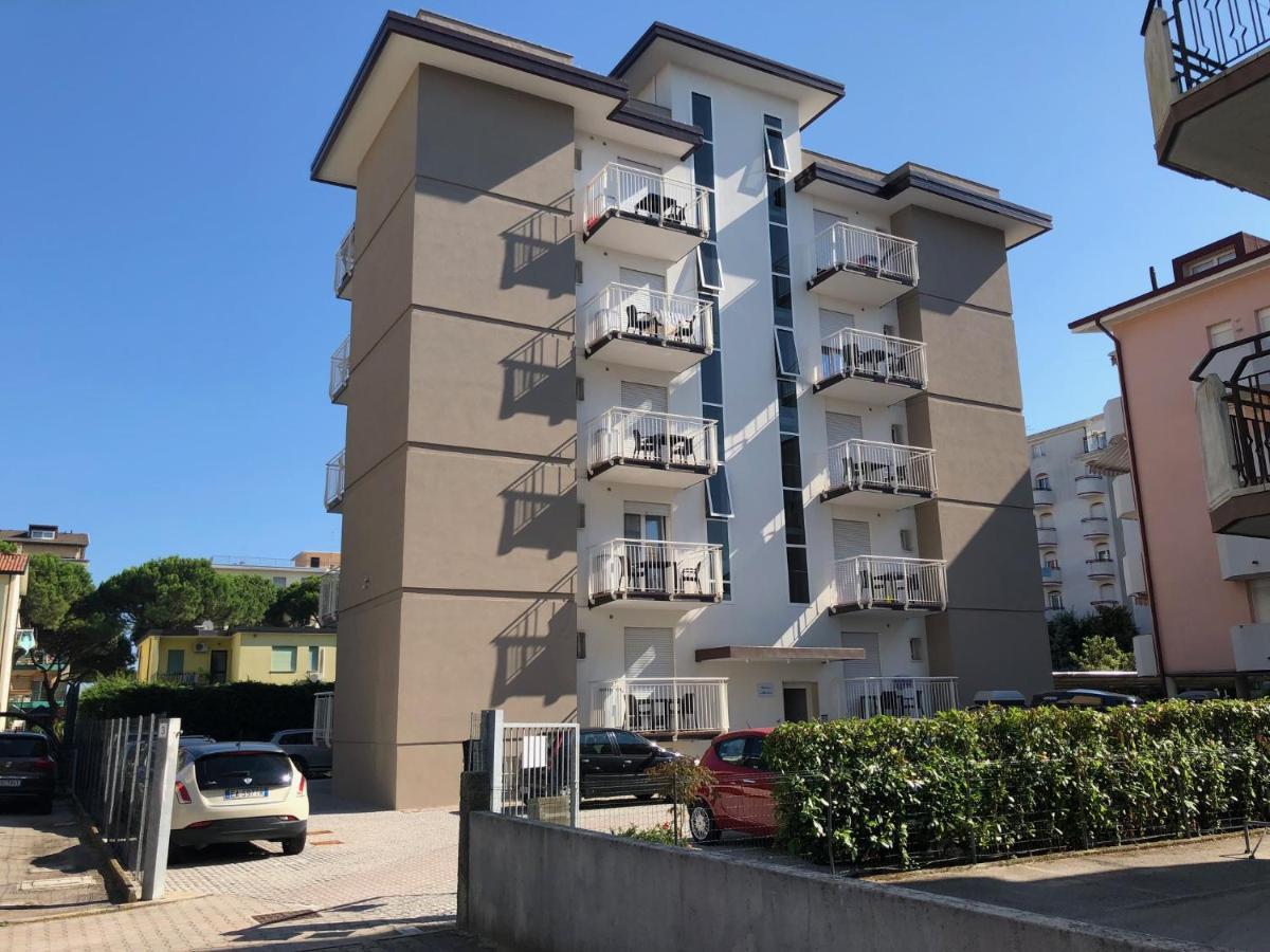 Residence Alba D'Oro Solo Famiglie Lido di Jesolo Esterno foto