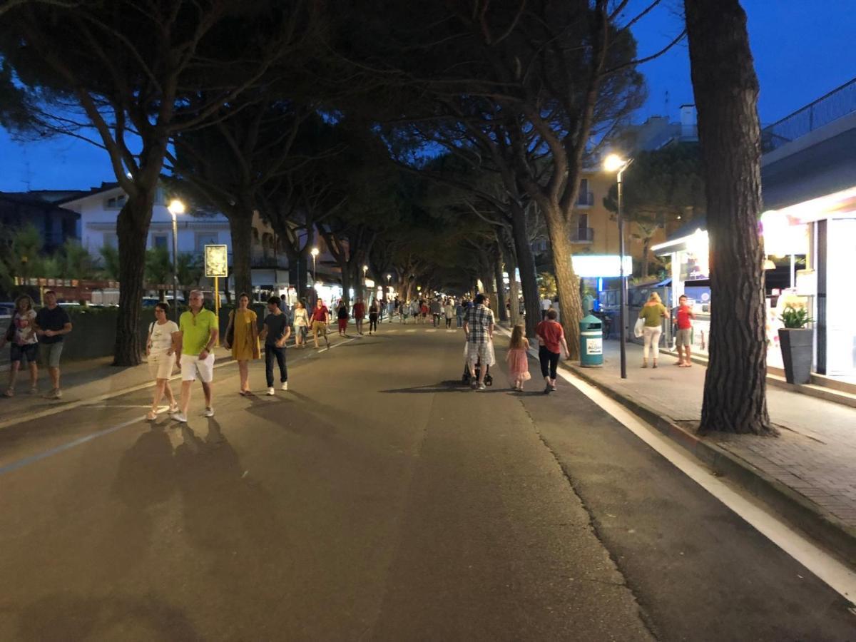 Residence Alba D'Oro Solo Famiglie Lido di Jesolo Esterno foto